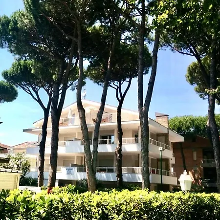 Nuovissimo Piano Terra A Due Passi Dal Mare